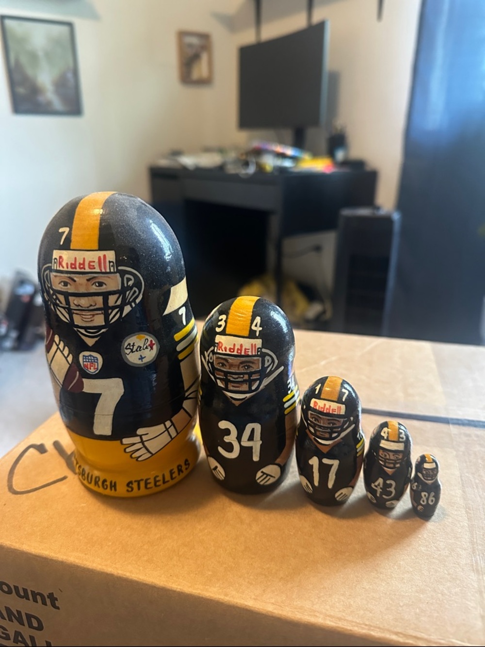 Rare Pittsburgh Steelers Wooden Nesting Dolls - Black and Yellow Set